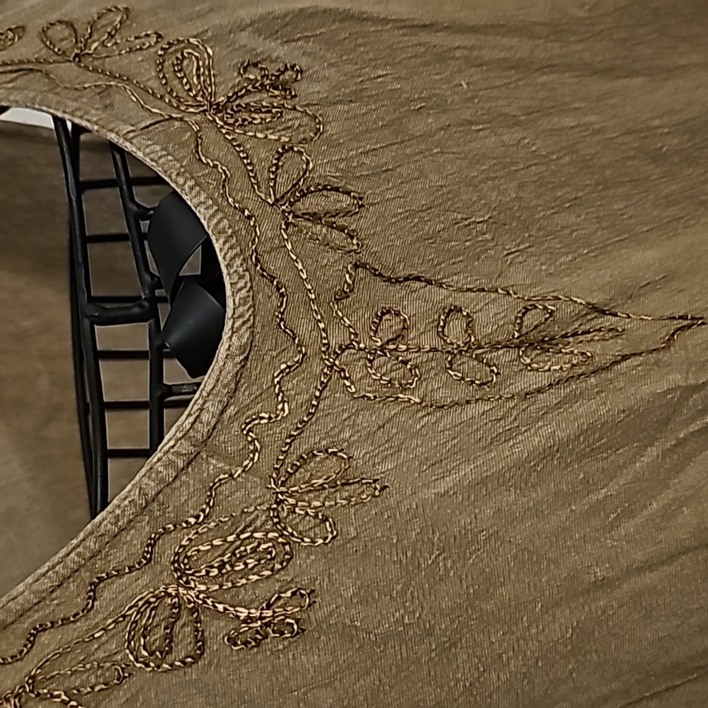 NWOT Bella Moda Lace Dress - Picture 2 of 5